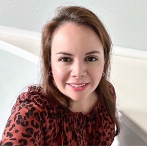 Meet your Posher, Julie